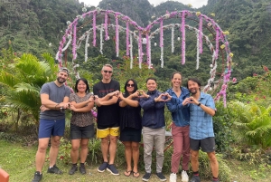 Cát Bà: Guided Motorbike Tour with Lunch & Boat Ride