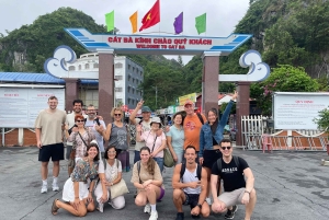 Cát Bà: Guided Motorbike Tour with Lunch & Boat Ride