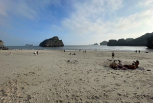 Cát Bà: Guided Motorbike Tour with Lunch & Boat Ride