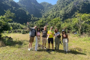 Cát Bà: Guided Motorbike Tour with Lunch & Boat Ride