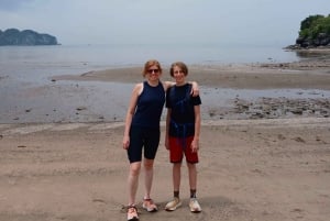 Cat Ba Island Bike Tour – Cykla genom naturen Halvdag