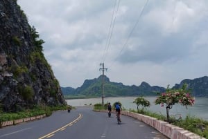 Cat Ba Island Bike Tour – Cykla genom naturen Halvdag