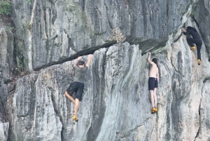 Cat Ba Island: Deep Water Solo HALF DAY