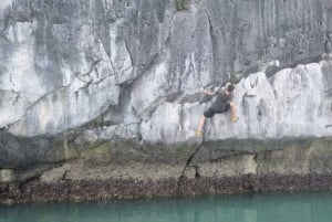 Cat Ba Island: Deep Water Solo HALF DAY