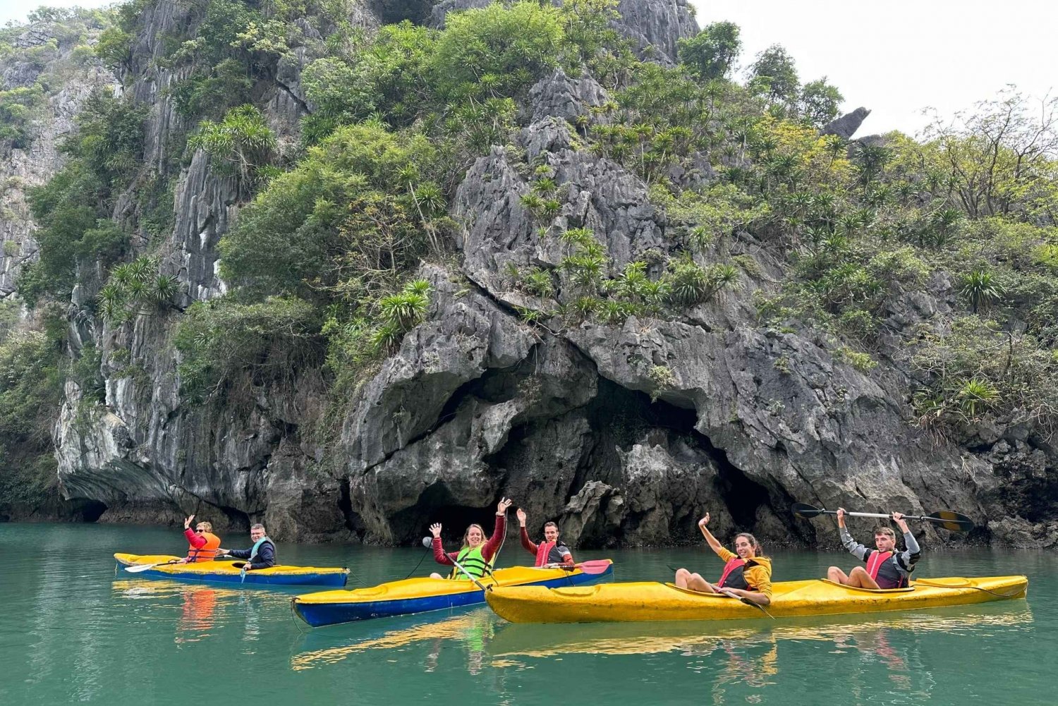 Cat Ba Insel: Ganztägige Kreuzfahrt nach Lan Ha und Ha Long Bay