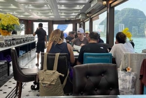 Cat Ba : sortie en kayak et plancton bioluminescent dans la baie de Lan Ha