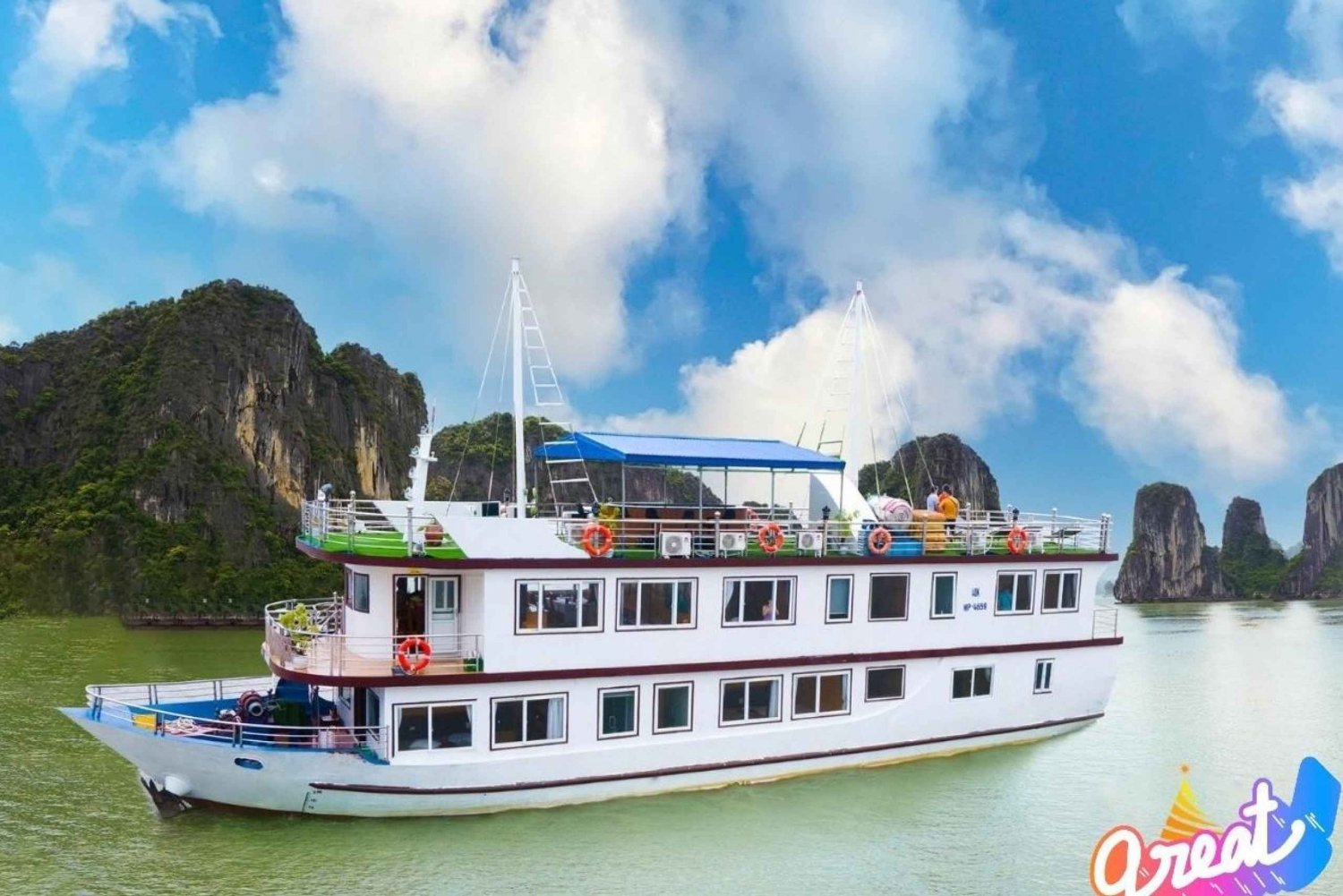 Cat Ba: Lan Ha Bay boutique cruise- Sykkeltur, kajakk, måltider