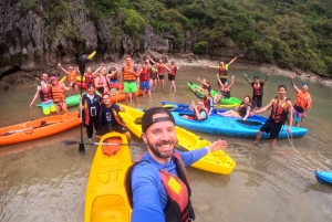 Cat Ba: Crociere nella baia di Lan Ha - Tour in bicicletta, kayak, pasti