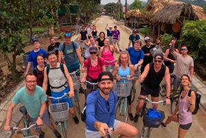 Cat Ba: Cruzeiros guiados pela Baía de Lan Ha - Passeio de bicicleta, caiaque, refeições