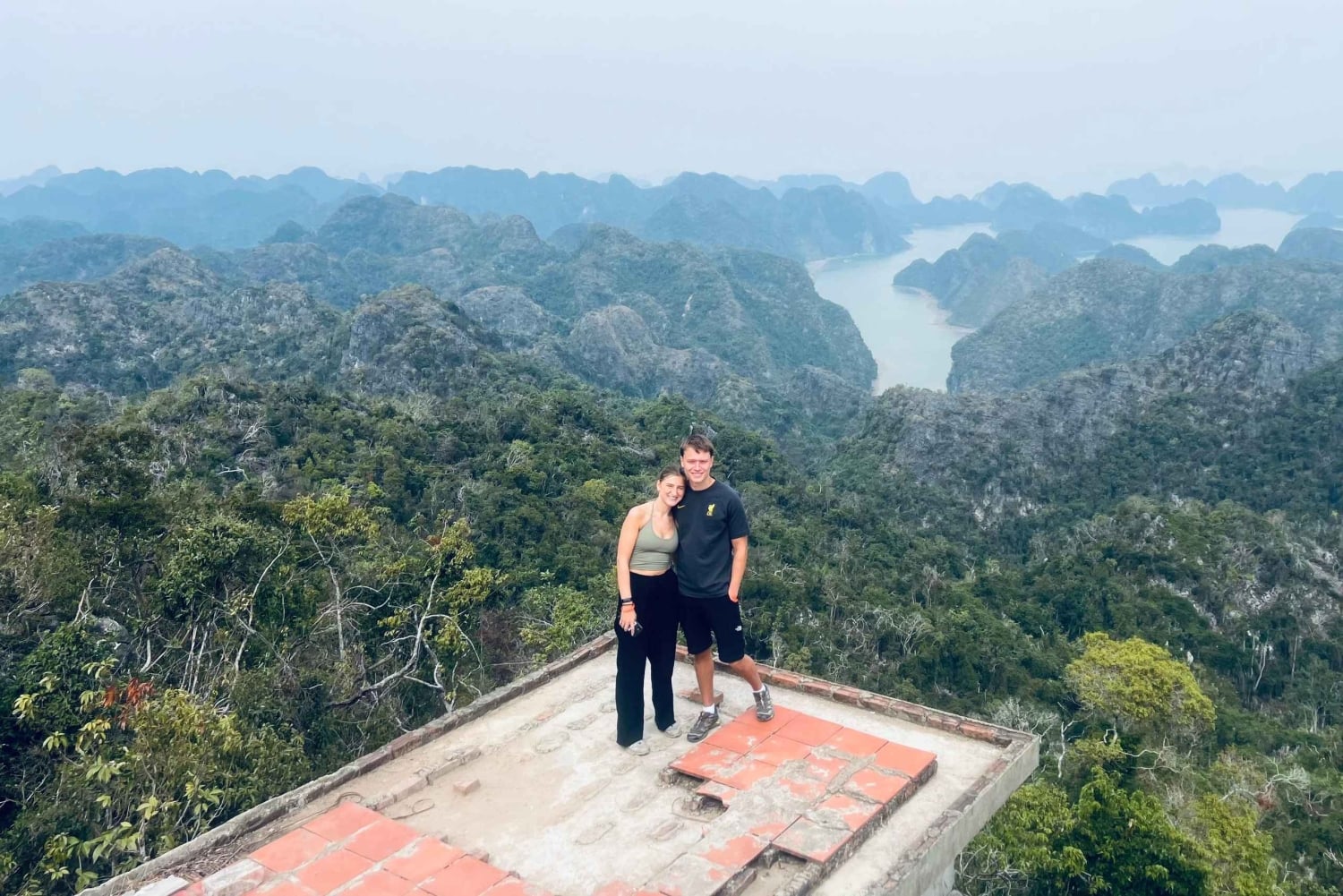 Da Ha Noi: baia di Lan Ha, villaggio di Viet Hai con kayak