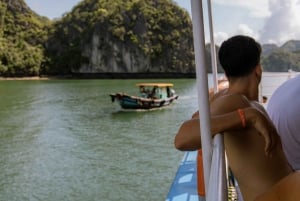 Cat Ba: Lan Ha & Ha Long Bay Kajak- och snorkel båttur