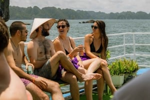 Cat Ba: Lan Ha & Ha Long Bay Kajak- och snorkel båttur