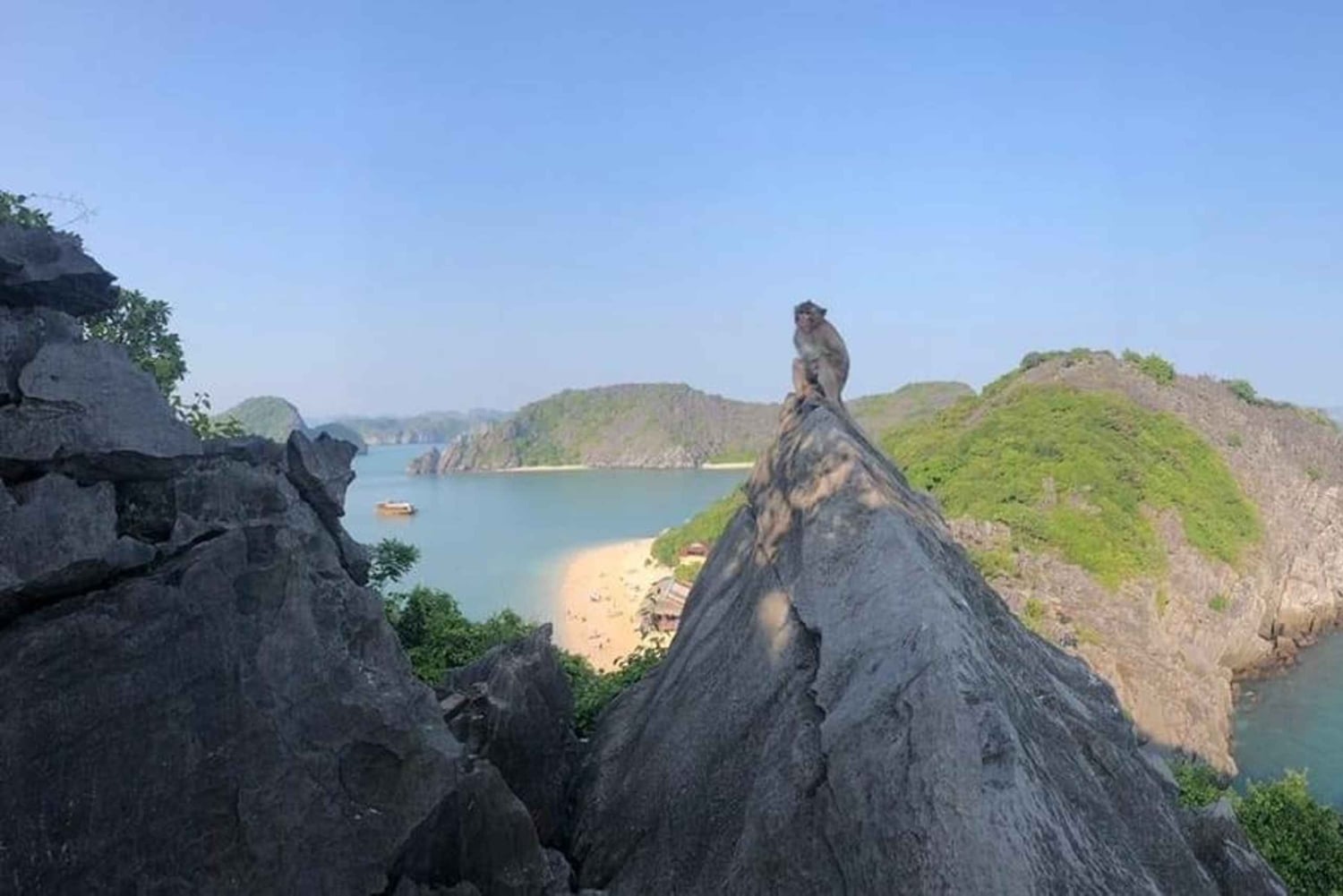 CAT BA: LAN HA OG HALONG BAY MED KAJAKK, SYKKEL, LUNSJ, SNORKLING