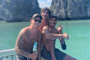 CAT BA: LAN HA OG HALONG BAY MED KAJAKK, SYKKEL, LUNSJ, SNORKLING