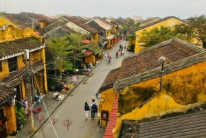 Porto de Chan May: Cidade Antiga de Hoi An e Da Nang em tour particular