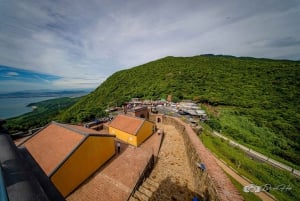 Z portu Chan May: do Złotego Mostu lub miasta Hoi An samochodem