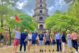 Chan May Port till Hue Citadel och SightSeeing Stop