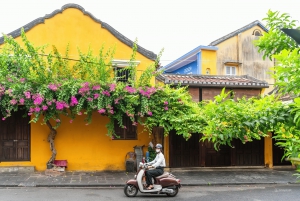 Jungle de cocotiers & bateau-panier & ville de Hoi An & lâcher de lanternes