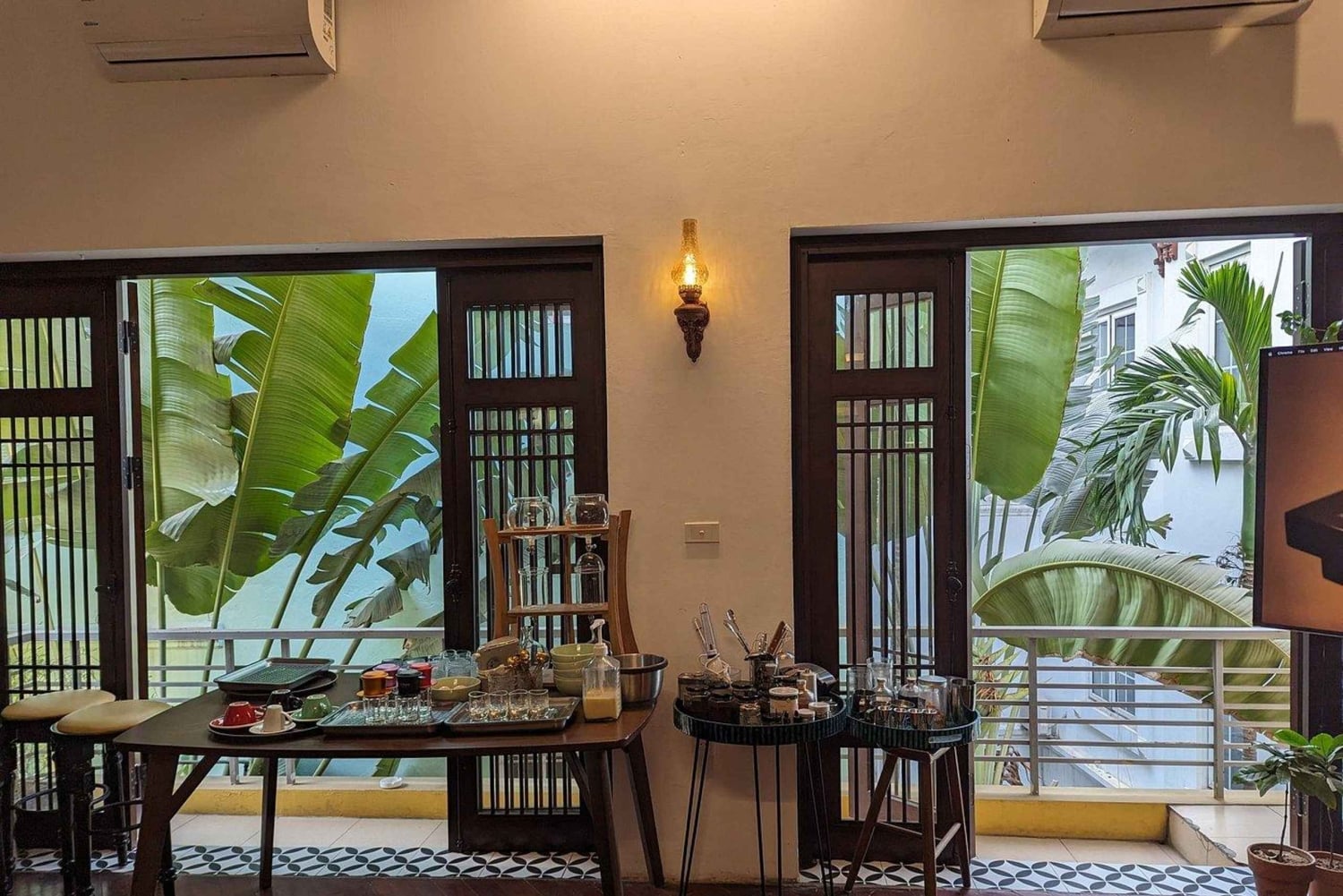 Coffee Workshop in a Cosy Gem in Hanoi - 6 Brews for You