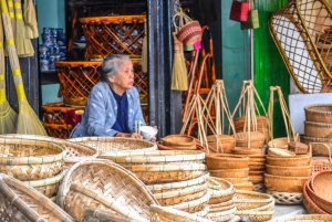 Hoi An: Cooking Class with Market Visit & Biking Tour