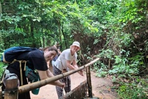 Ho Chi Minh: Cu Chi, Black Lady Mountain, and Cao Dai Tour