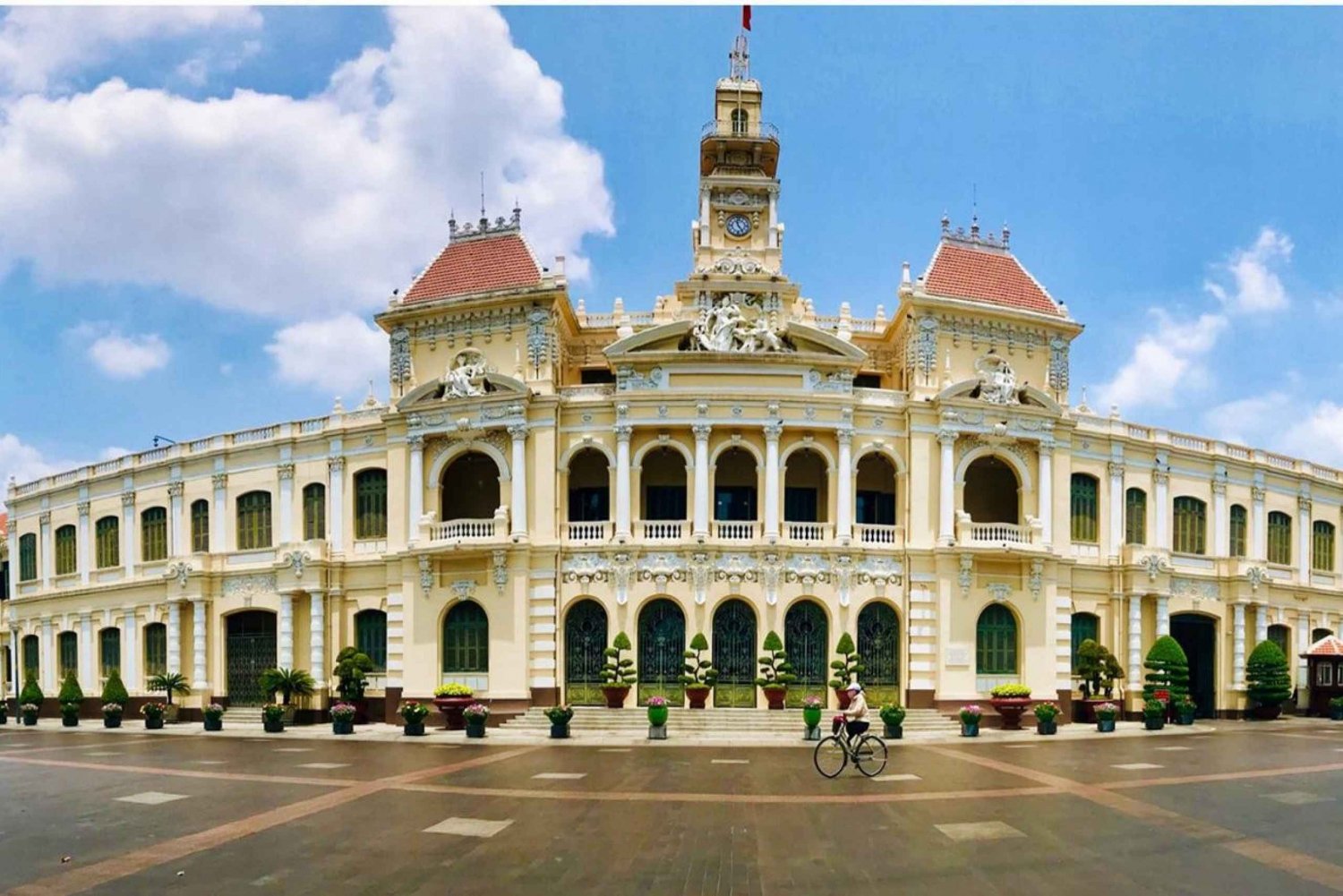 Cu Chi Tunnels & Saigon City Tour