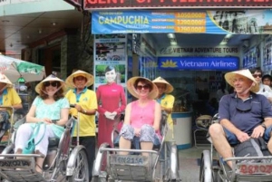 Customized Ho Chi Minh City Experience on Cyclo with Driver