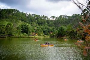 Da Lat: Cu Lan Village med jordgubbar och blomsterträdgårdsbesök