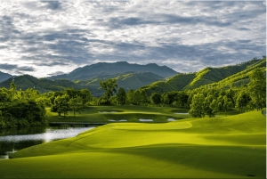 Da Nang: Ba Na Hill Golf Club Tour with Hotel Pickup