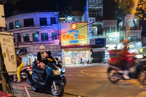 Da Nang stadsvandring och matupplevelse på motorcykel/bil vid midnatt