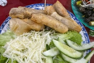 Da Nang City Street Food Private Tour With Local Students