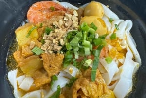 Da Nang City Street Food Private Tour With Local Students