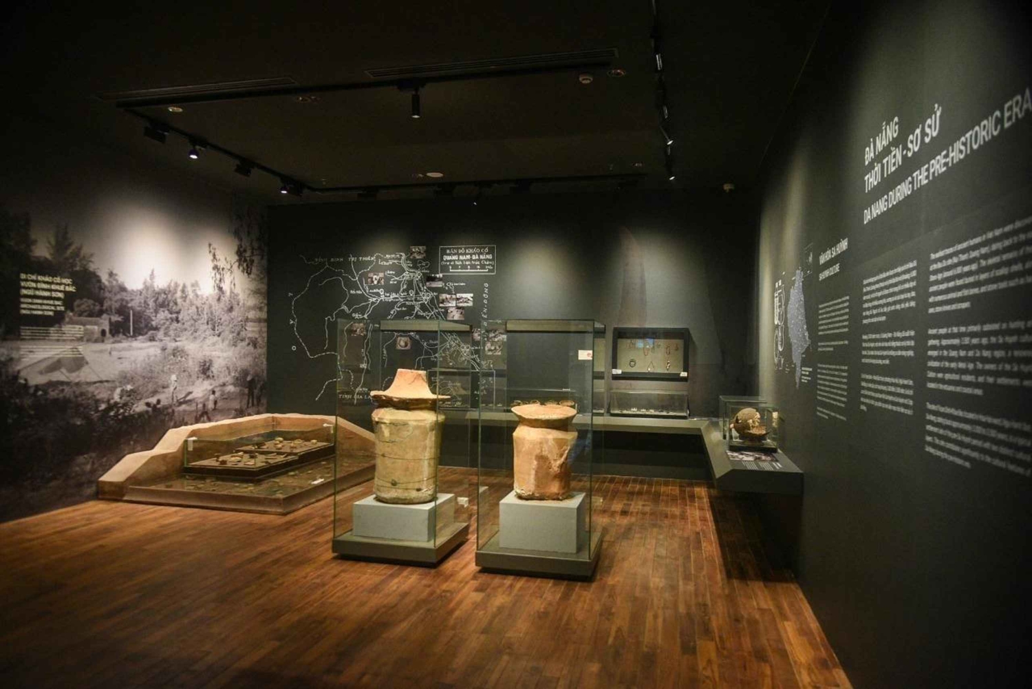 Da Nang Culture: History Museum, Local Cafe & Michelin Lunch