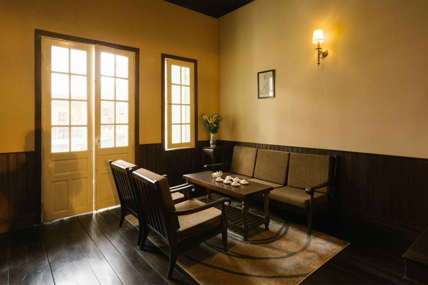 Da Nang: Skräddarsydda receptglasögon i Colonial Optic