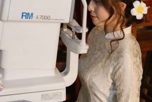 Da Nang: Skräddarsydda receptglasögon i Colonial Optic