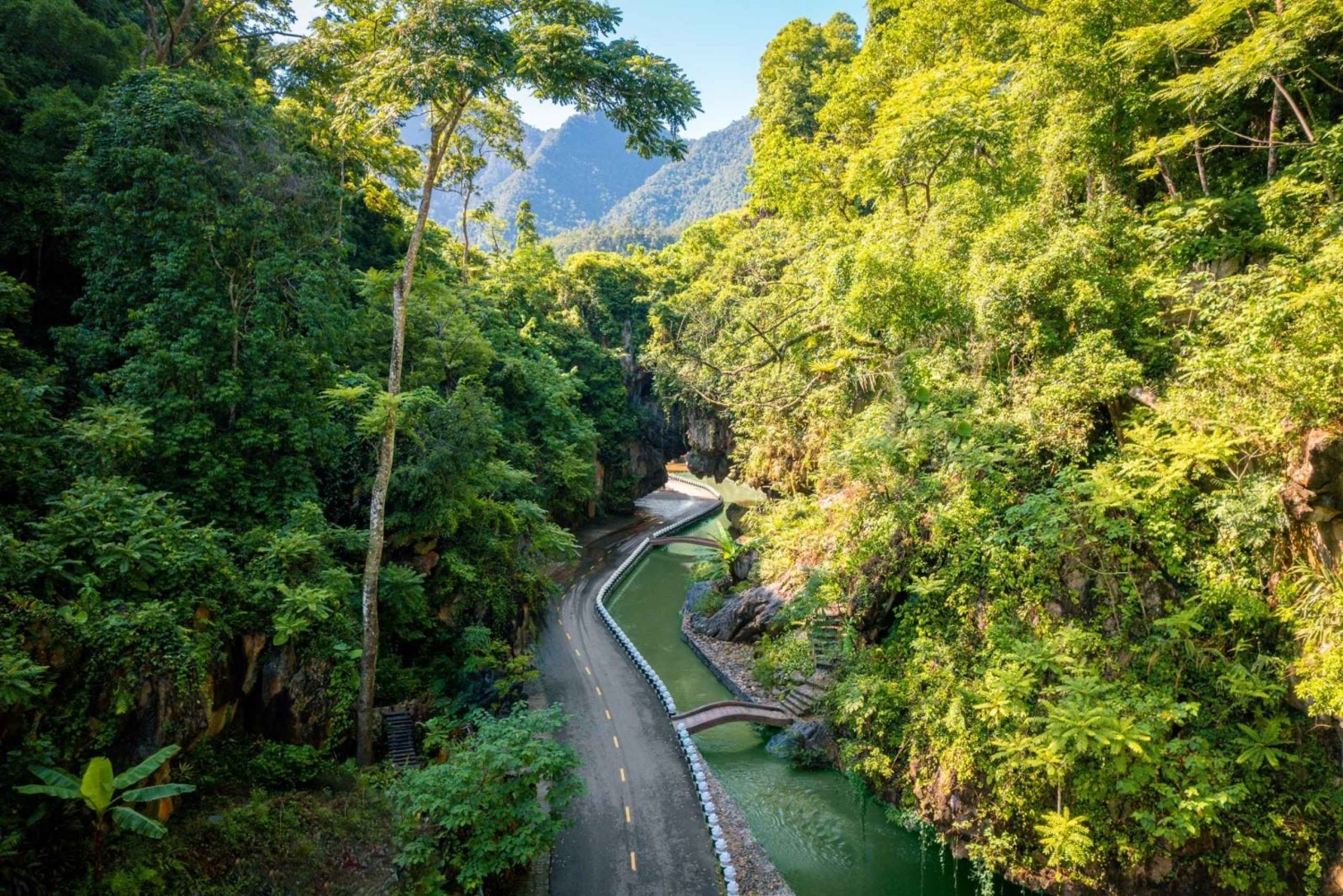 Da Nang: Dong Giang Heaven Gate Nature Day Trip with Lunch