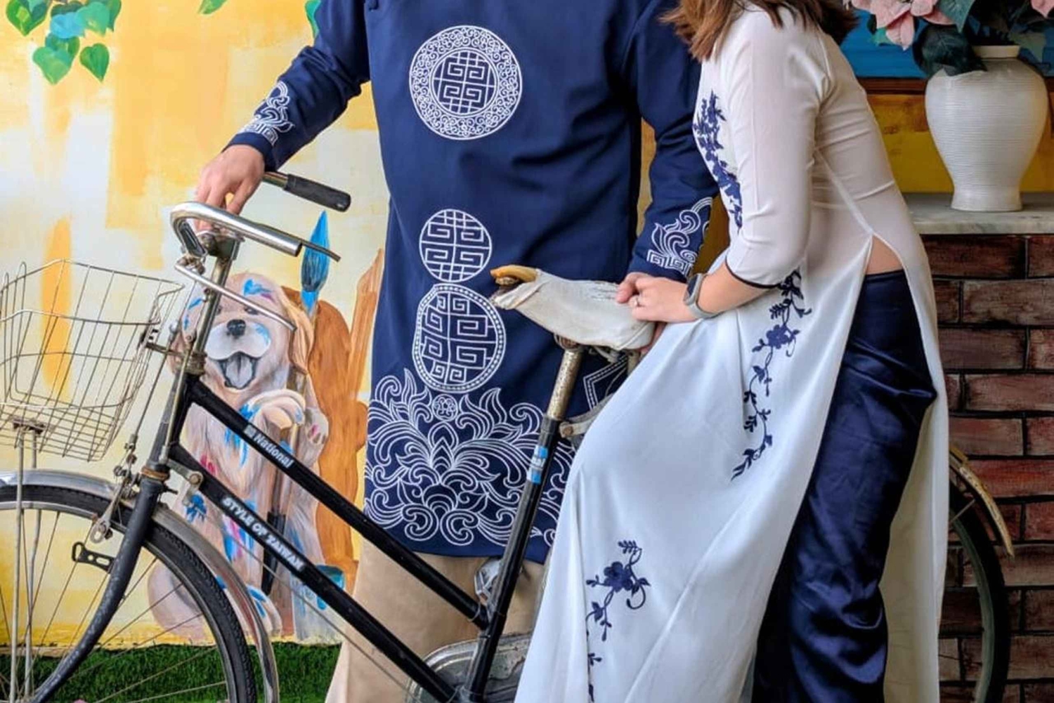 Elegantie in Da Nang: Ao Dai-fotoshoot en geheim koffiemoment