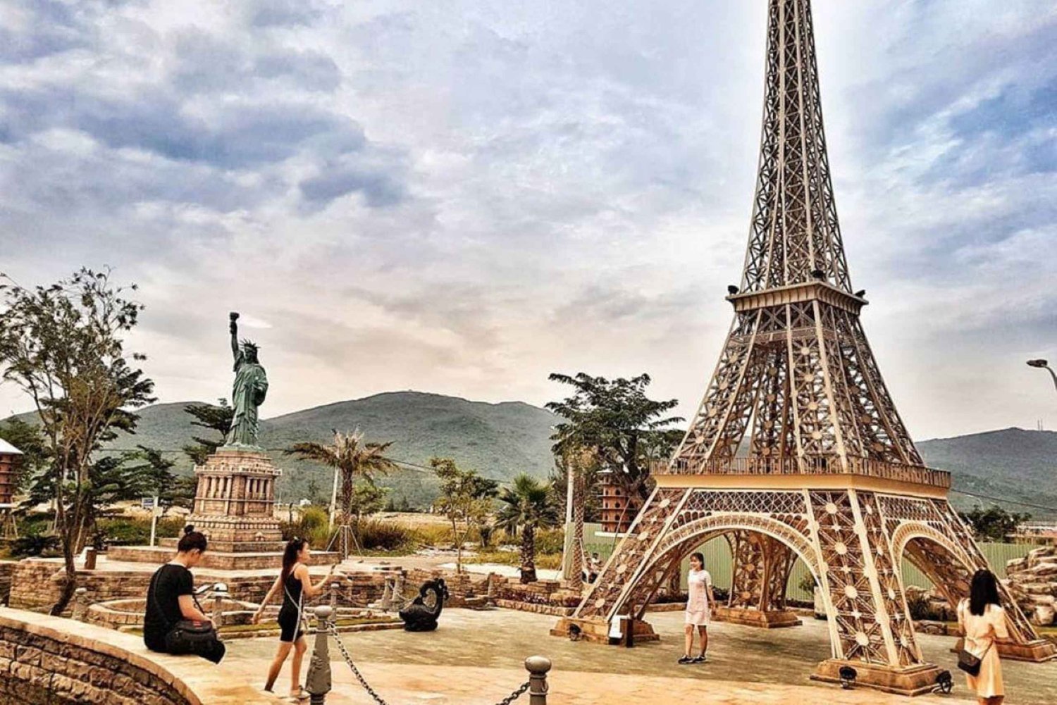 Da Nang: Half-Day Cultural & Scenic Tour with Local Lunch