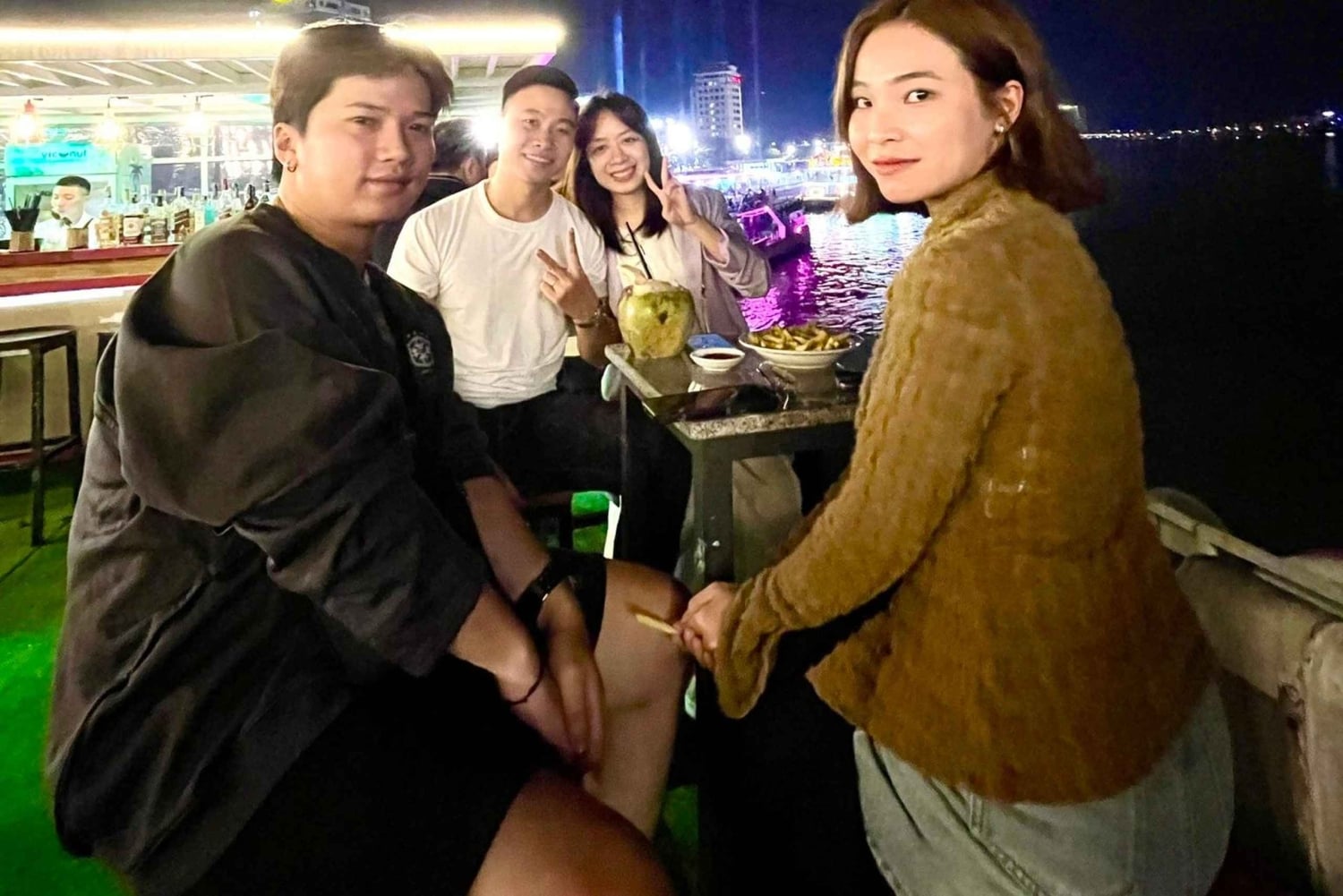 Da Nang: Nattbåttur i Han-elven med show i helgene