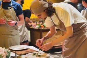 Da Nang/Hoi An: Market Tour, Basket Boat Ride, Cooking Class