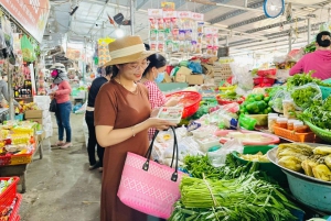 Da Nang: Lokal marknadsresa med hemtrevlig matlagningskurs