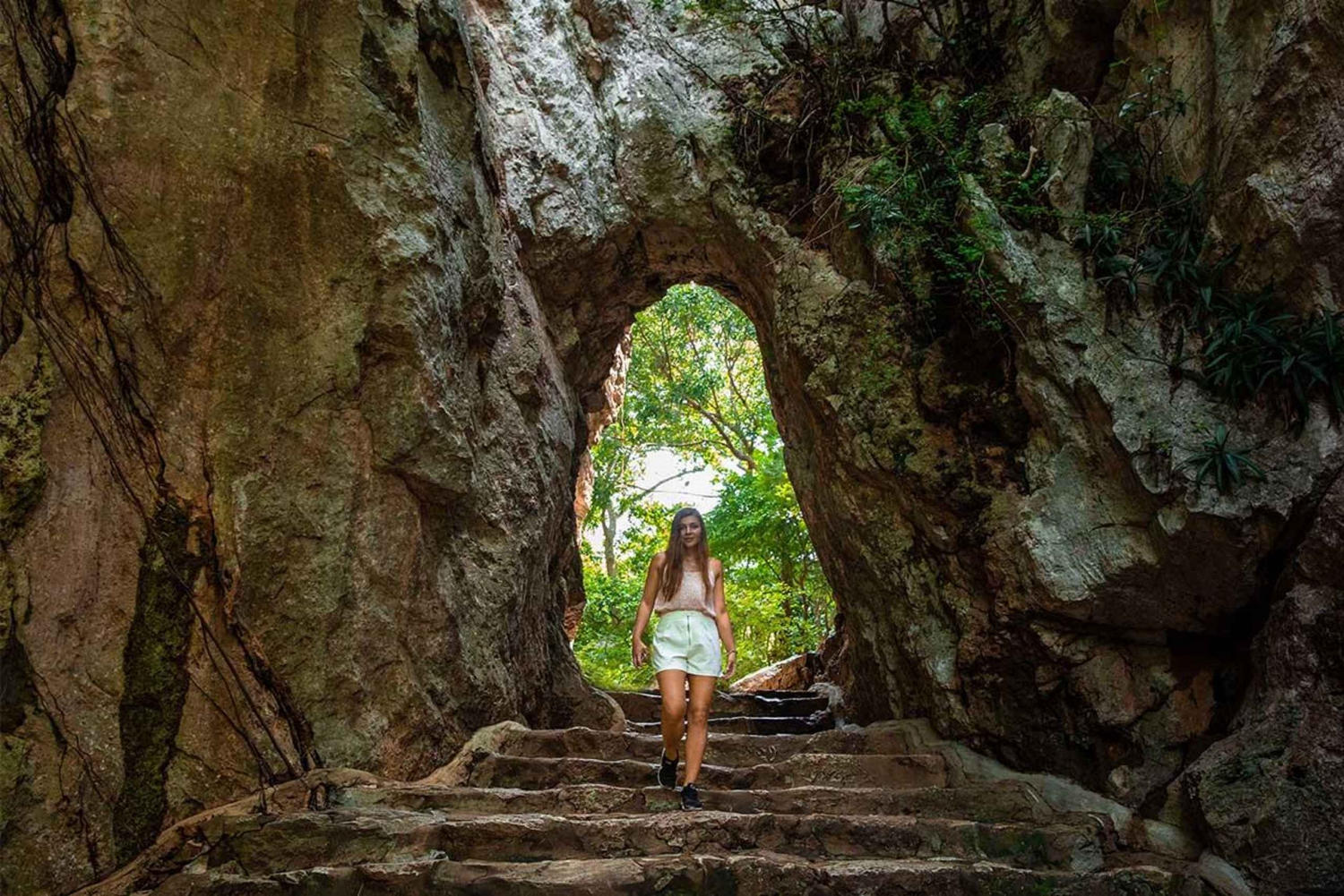 Da Nang: Marble Mountain, Am Phu Cave, and Monkey Mountain …