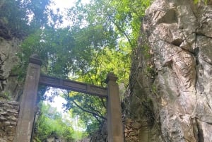 ダナン：五行山、モンキーマウンテン、ビーチツアーをご案内します