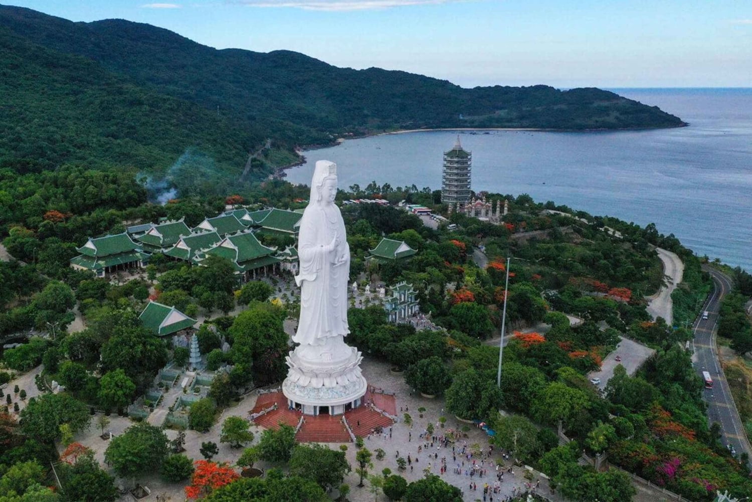 Da Nang: Isola delle Scimmie, snorkeling e parapendio