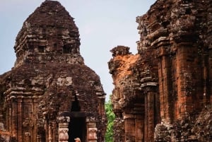 Da Nang: My Son Sanctuary Tour with Mi Quang & Coffee