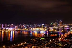 Da Nang: Tour nocturno con copa en el bar de la azotea y cena