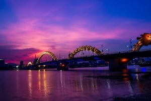 Da Nang: Nattvandring med drink på takbar och middag