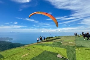 Da Nang: Paragliding Flight with 4K Video