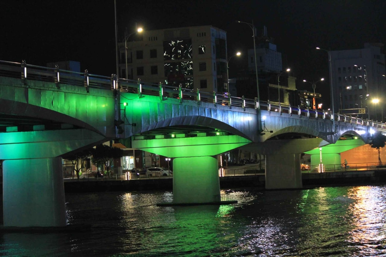 Da Nang : visite privée de la cuisine de rue locale