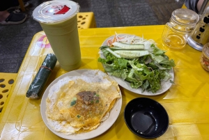 Da Nang: tour privado de comida callejera y espectáculo Charming Da Nang